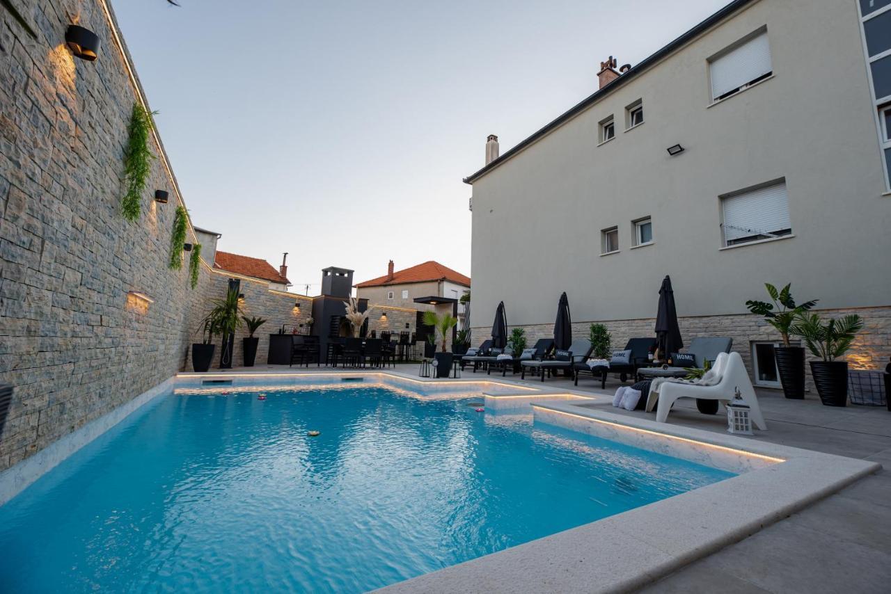 Ferienwohnung Tyra Delux Zadar Exterior foto