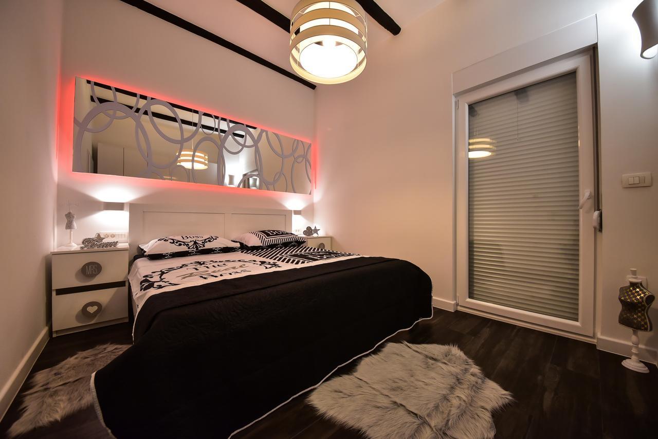 Ferienwohnung Tyra Delux Zadar Exterior foto