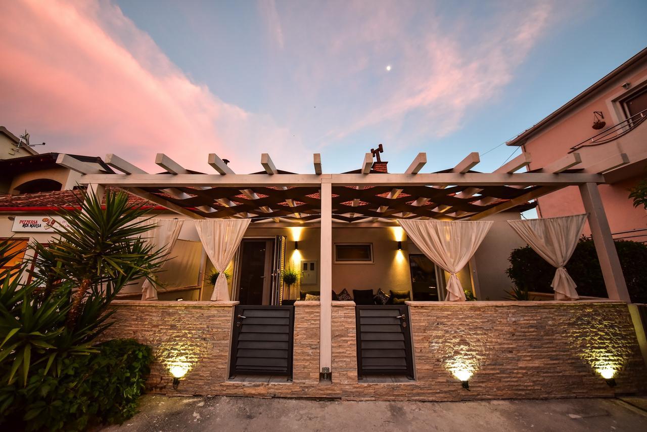 Ferienwohnung Tyra Delux Zadar Exterior foto