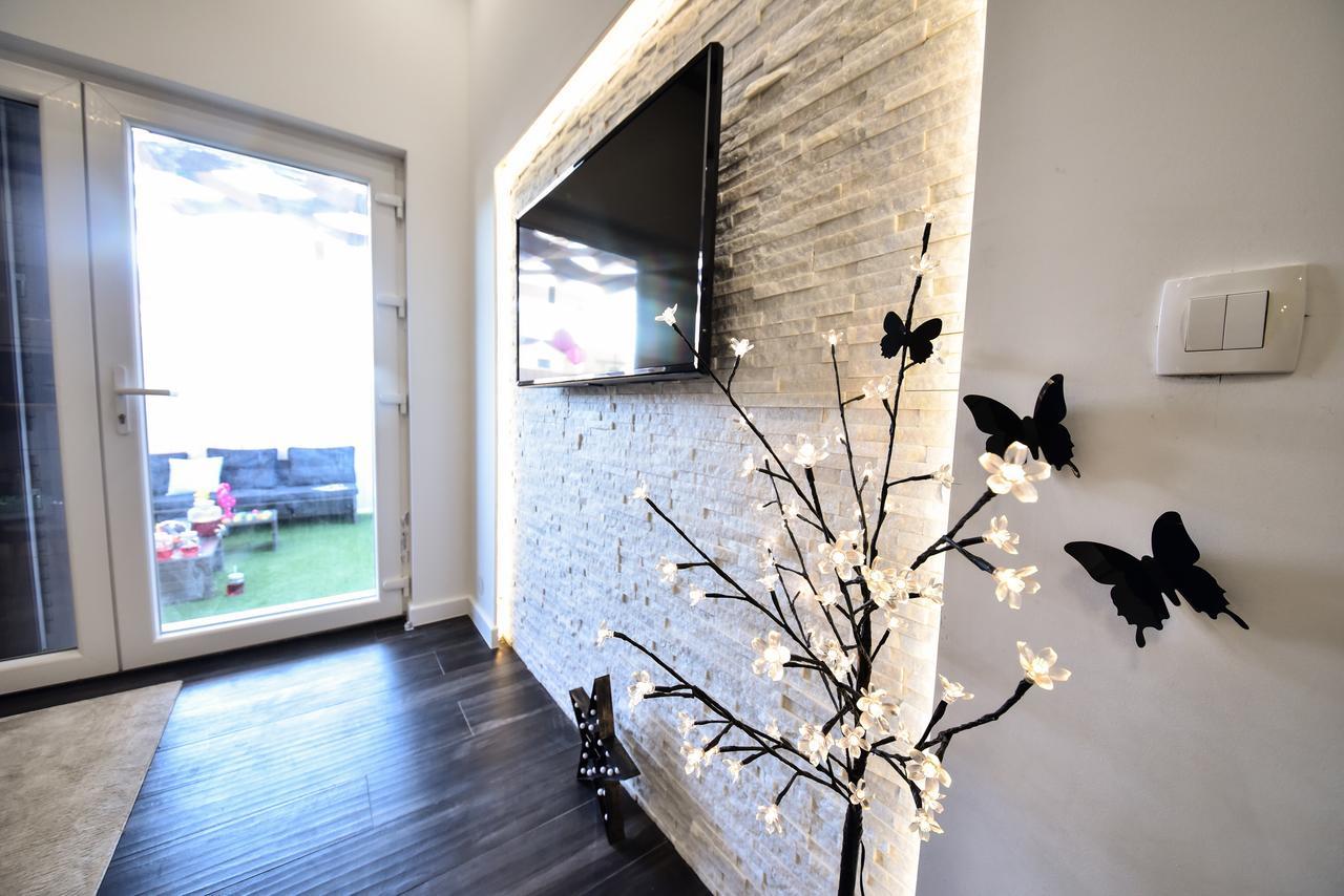 Ferienwohnung Tyra Delux Zadar Exterior foto
