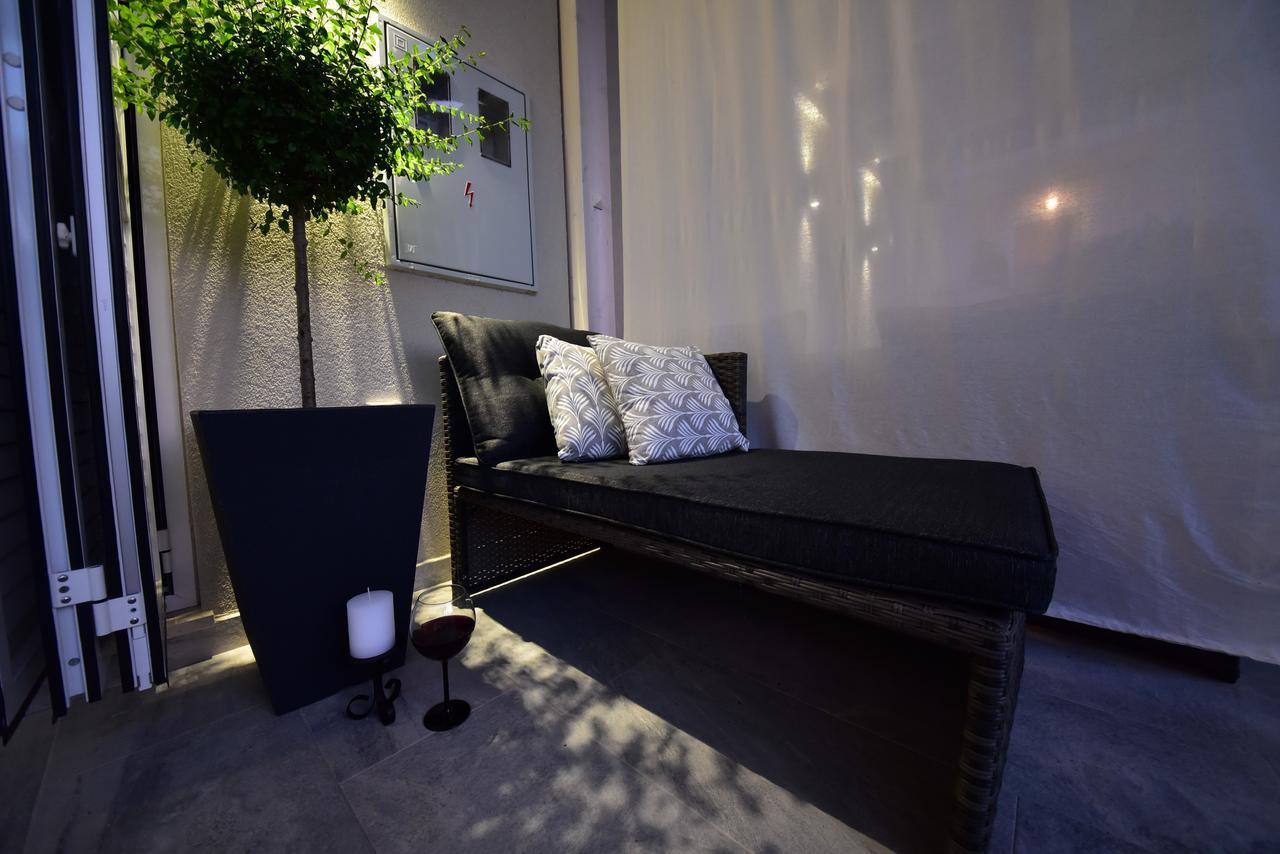 Ferienwohnung Tyra Delux Zadar Exterior foto